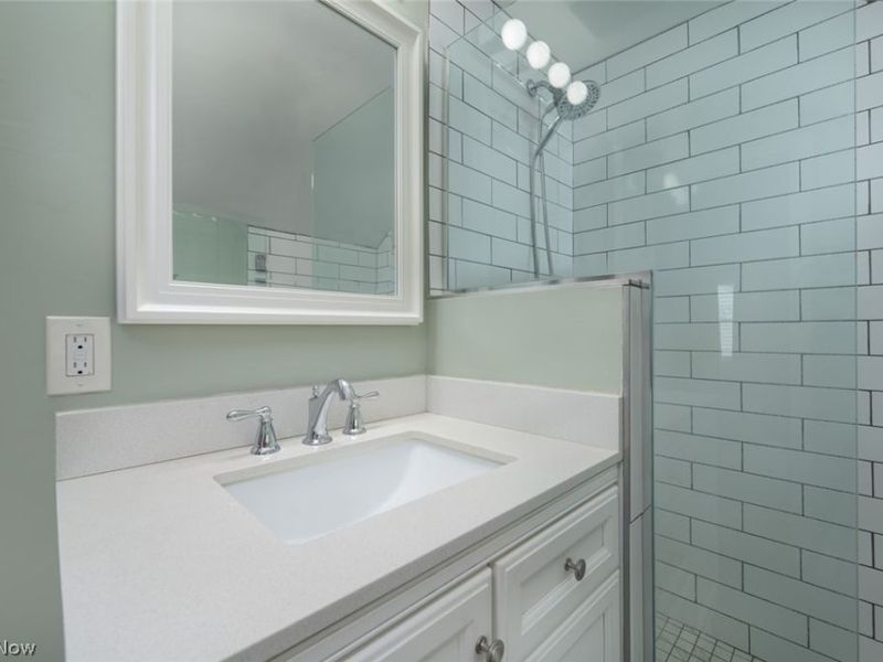 746 E Highland Avenue, Ravenna, OH 44266 Photo 31