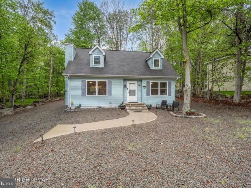 7430 Ventnor Drive , Tobyhanna, PA 18466 Main Photo