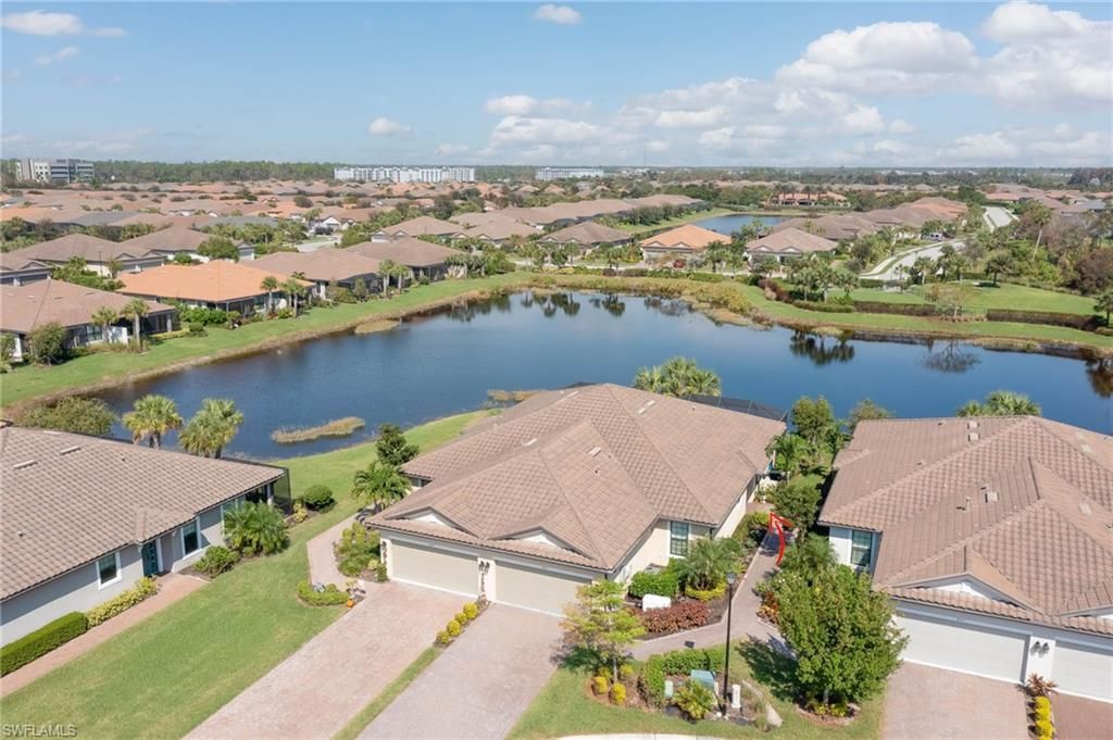 8013 Calle Canovas Ct, Naples, FL 34114 Photo