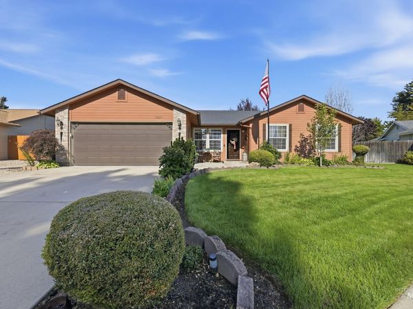 1317 N Shreveport, Meridian, ID 83642
