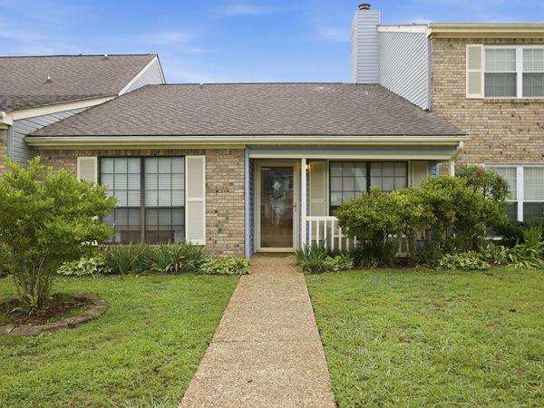 6690 Hickory Brook Rd , Chattanooga, TN 37421
