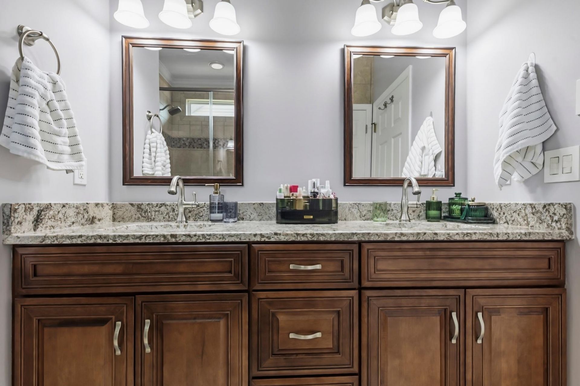 5915 Mossy Oaks Dr. Photo 15
