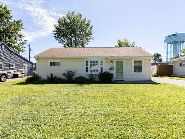 520 Ironwood Court , Elyria, OH 44035