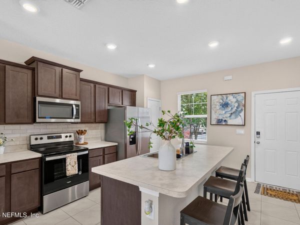 2882 BLACK BUCK Circle, Jacksonville, FL 32225
