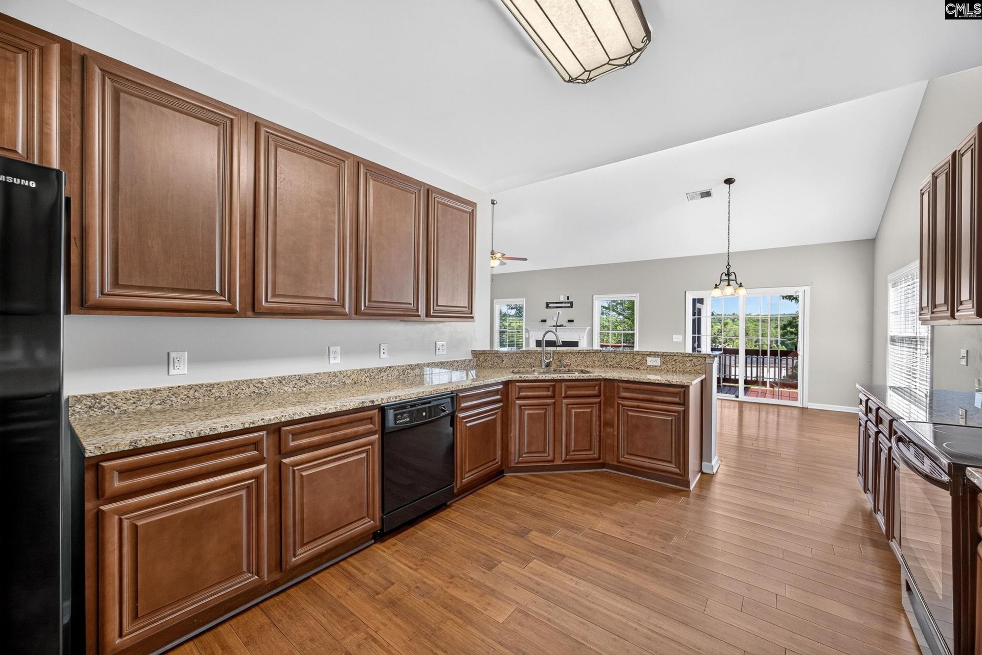 121 Huxley Court Photo 14