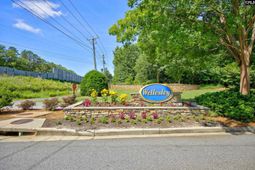 121 Huxley Court photo 4