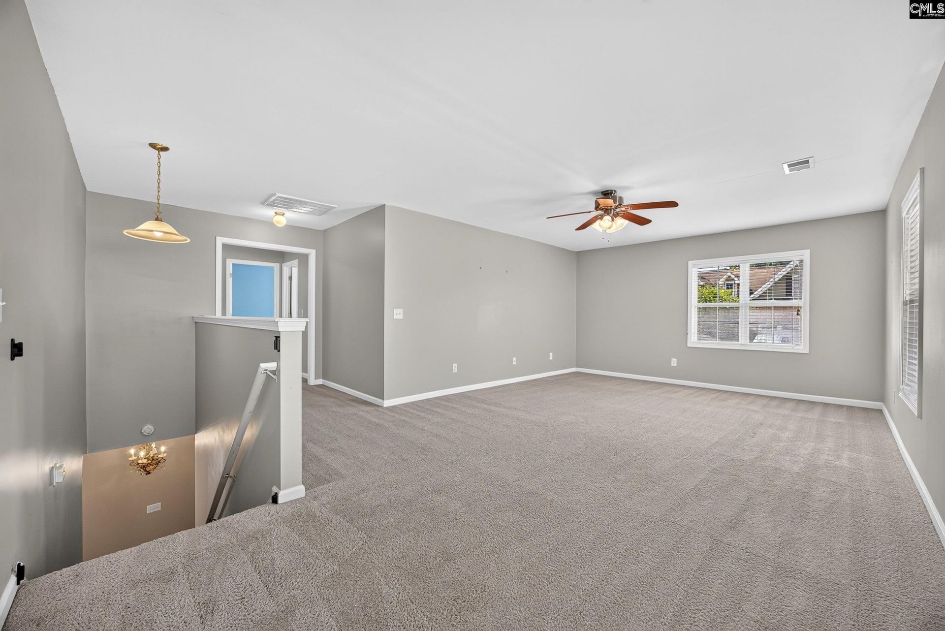 121 Huxley Court Photo 31