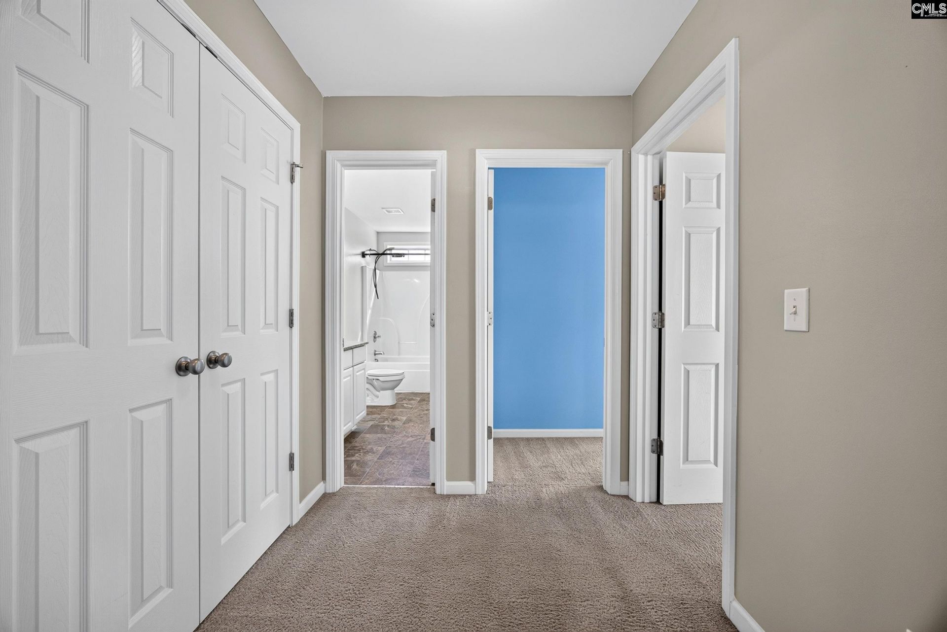 121 Huxley Court Photo 35