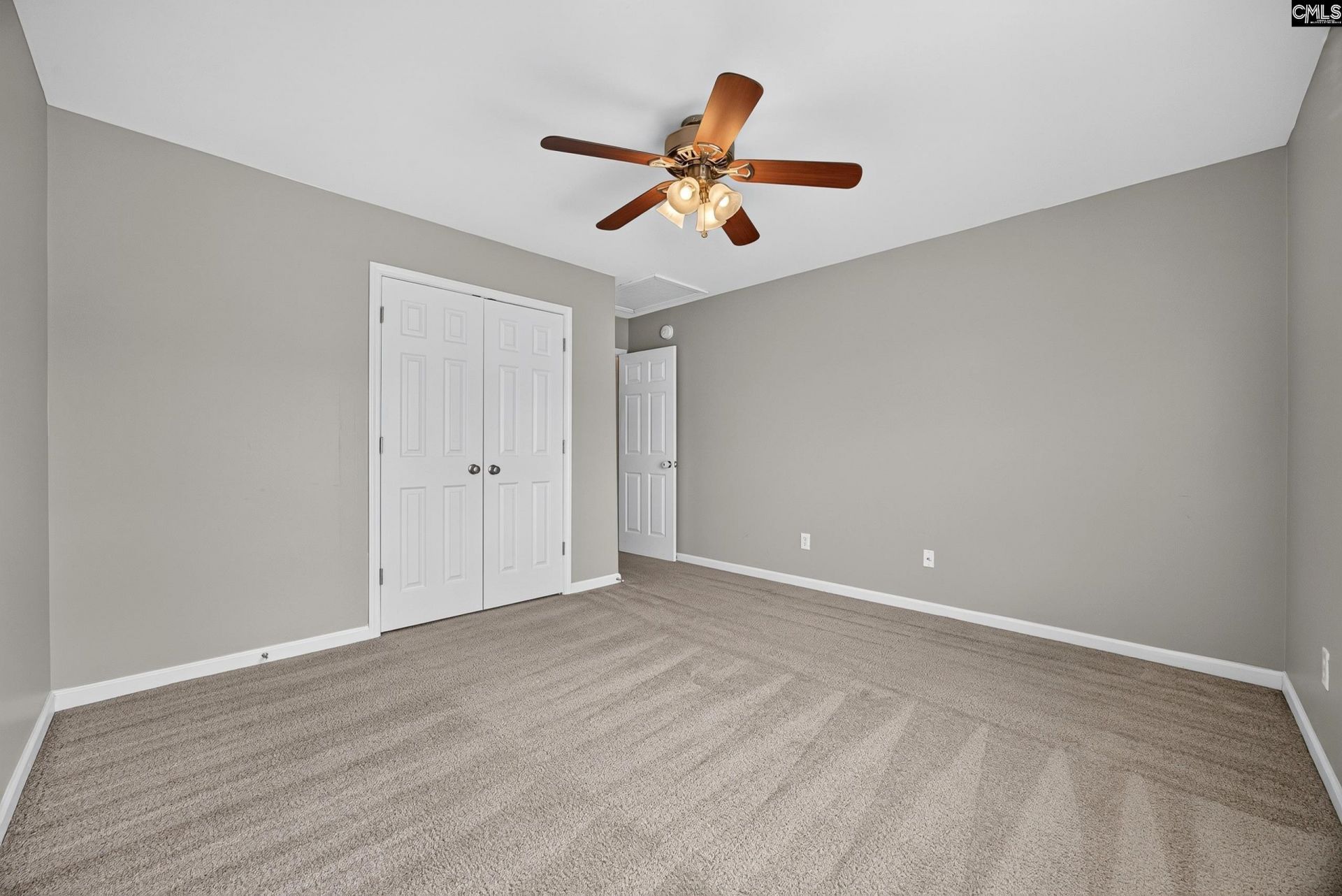 121 Huxley Court Photo 36