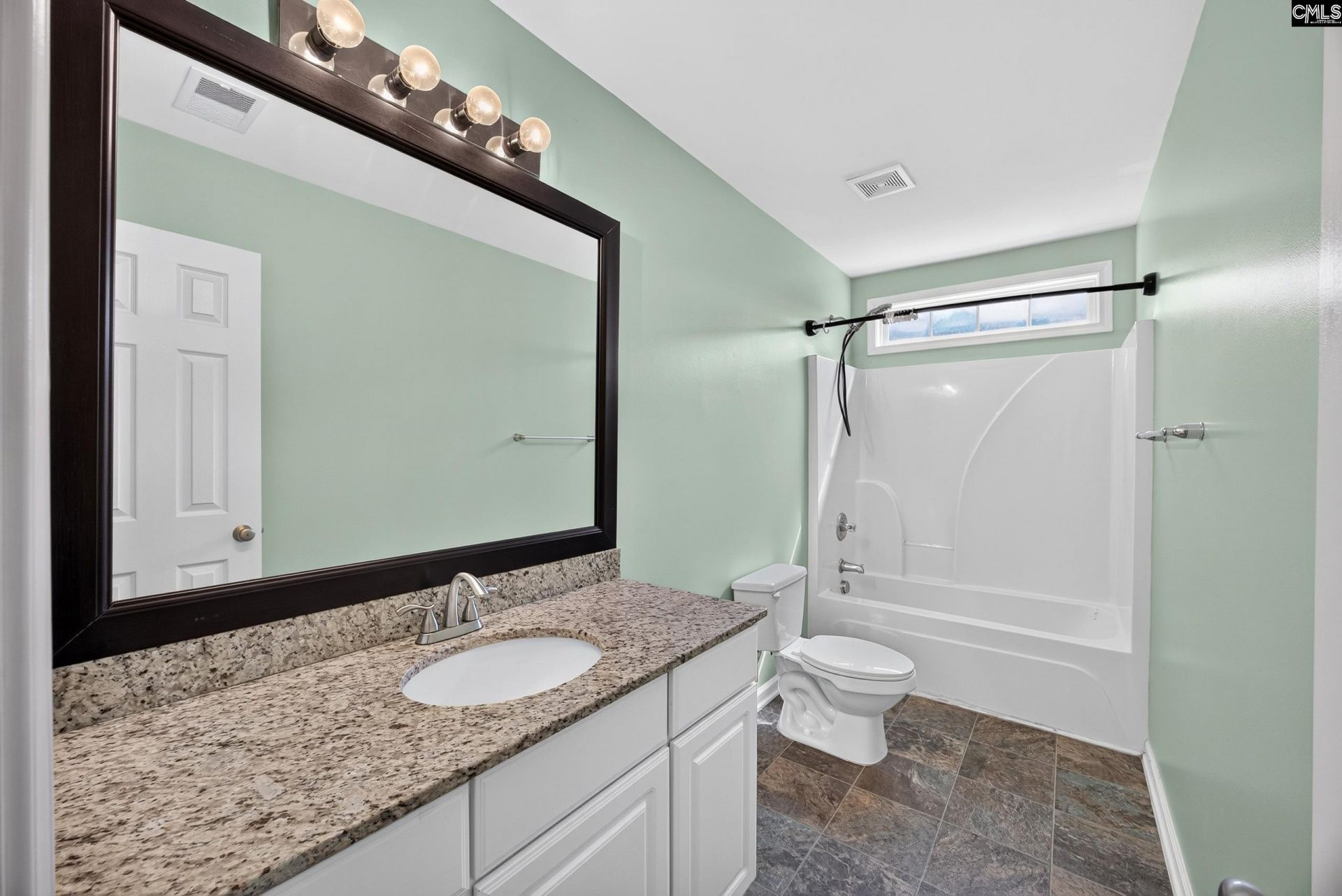 121 Huxley Court Photo 37