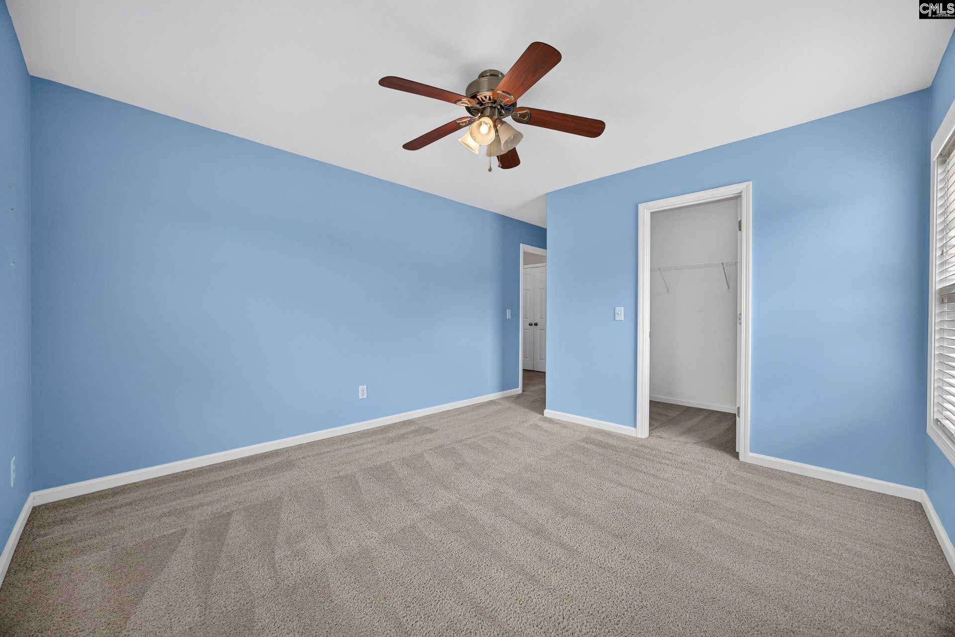 121 Huxley Court Photo 38