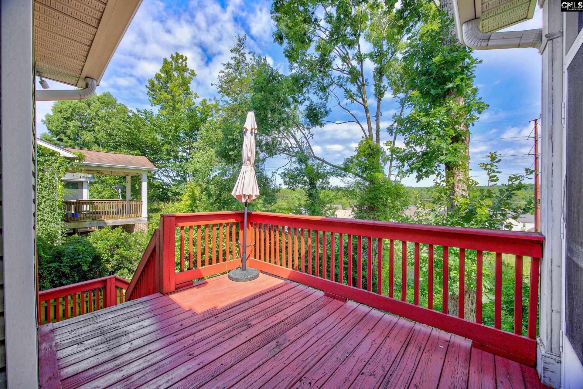 121 Huxley Court Photo 42