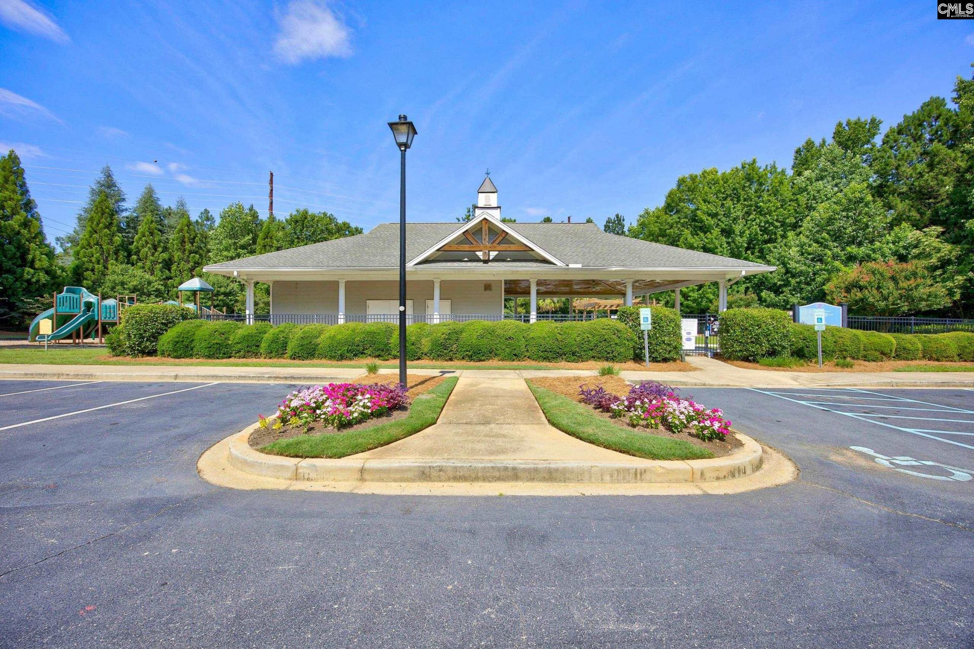 121 Huxley Court Photo 6