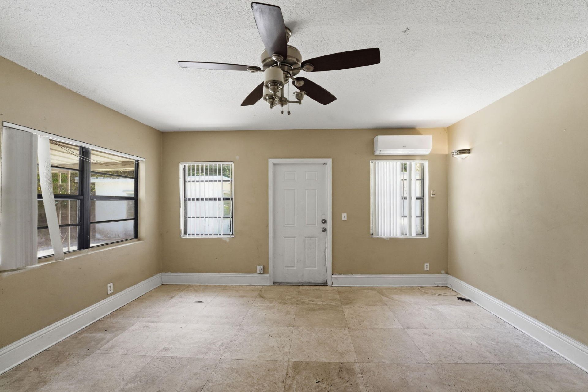 1060 NE 123rd Street, North Miami, FL 33161 Photo