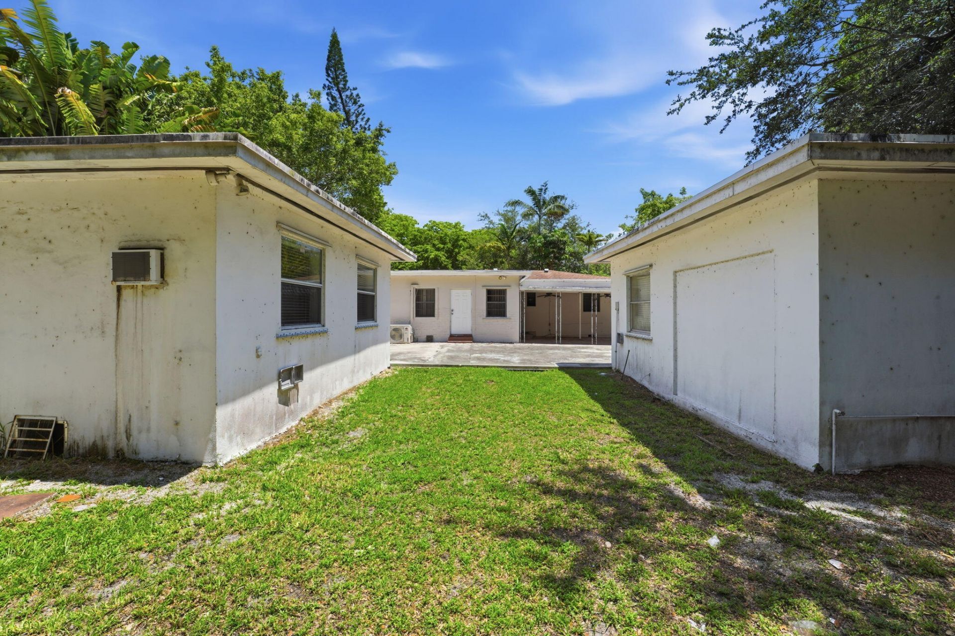 1060 NE 123rd Street, North Miami, FL 33161 Photo