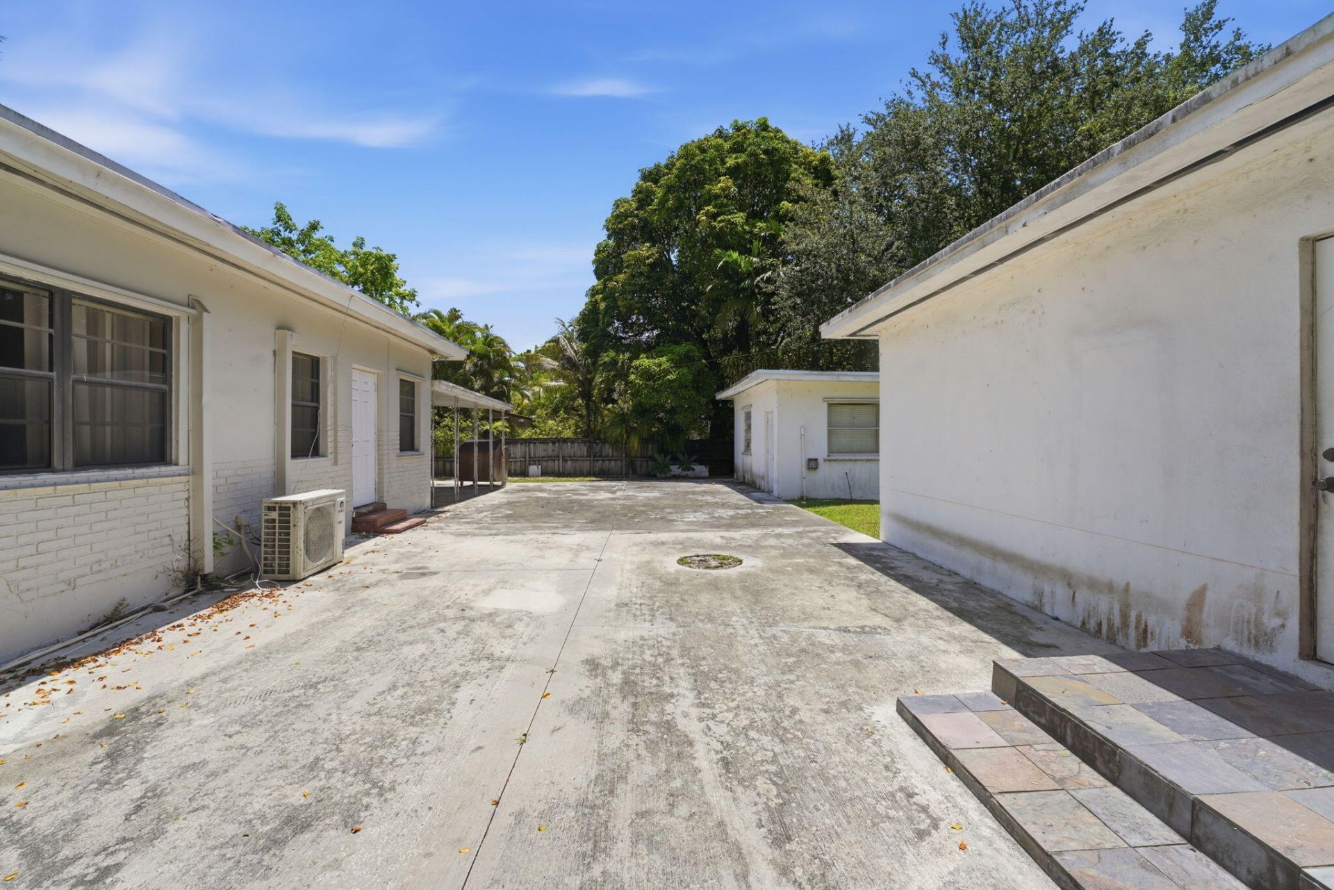 1060 NE 123rd Street, North Miami, FL 33161 Photo