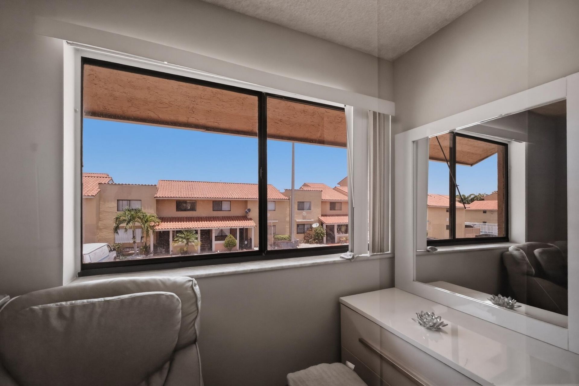 2710 W 60th Place, Unit 205, Hialeah, FL 33016 Photo