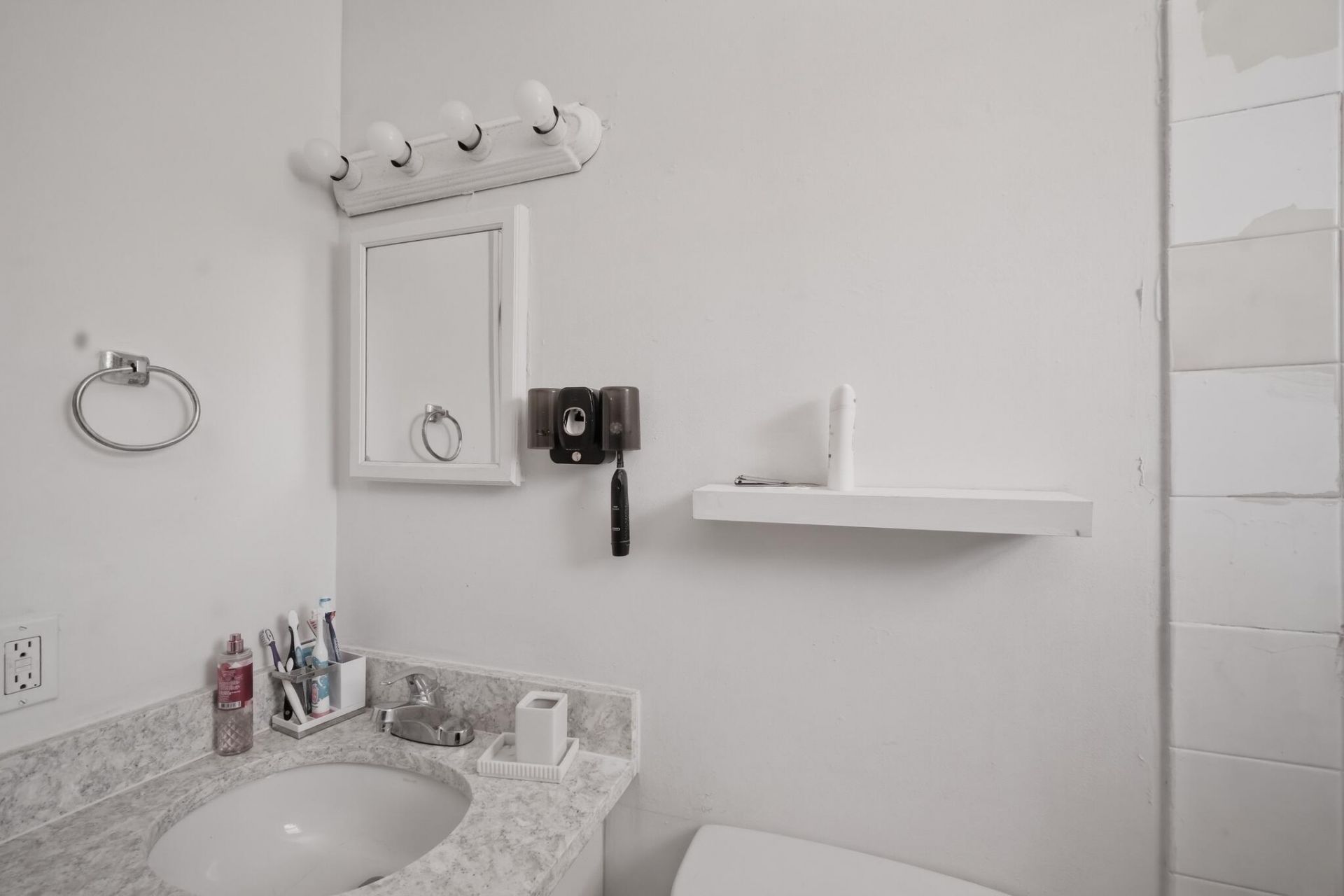 2710 W 60th Place, Unit 205, Hialeah, FL 33016 Photo