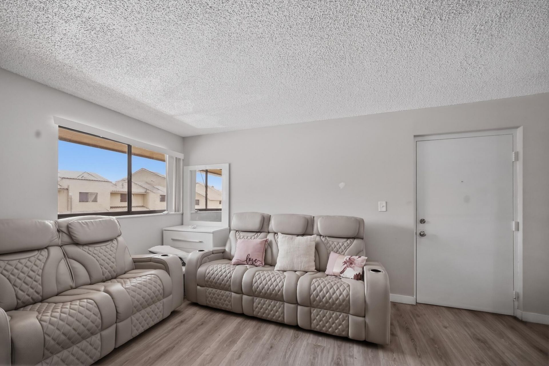 2710 W 60th Place, Unit 205, Hialeah, FL 33016 Photo