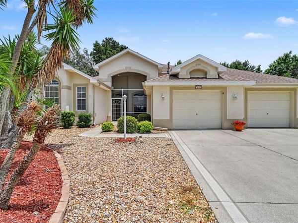 2852 CAPE HORN COURT , TAVARES, FL 32778