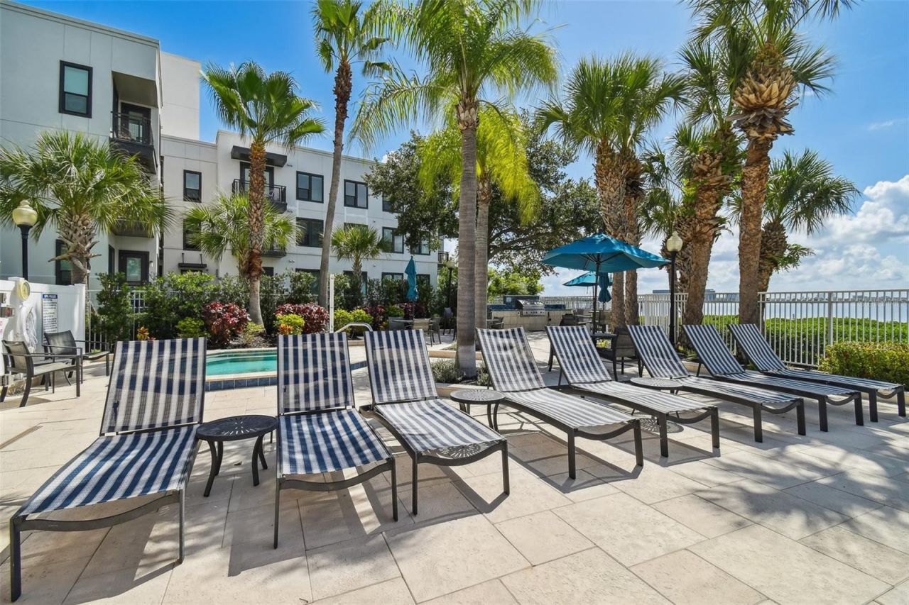 1201 Bay Club Circle , Tampa, FL 33607 Photo