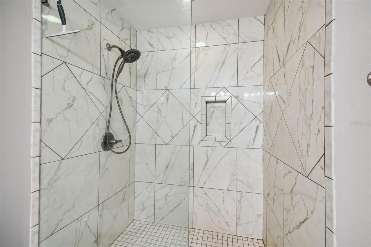 1201 Bay Club Circle , Tampa, FL 33607 Photo