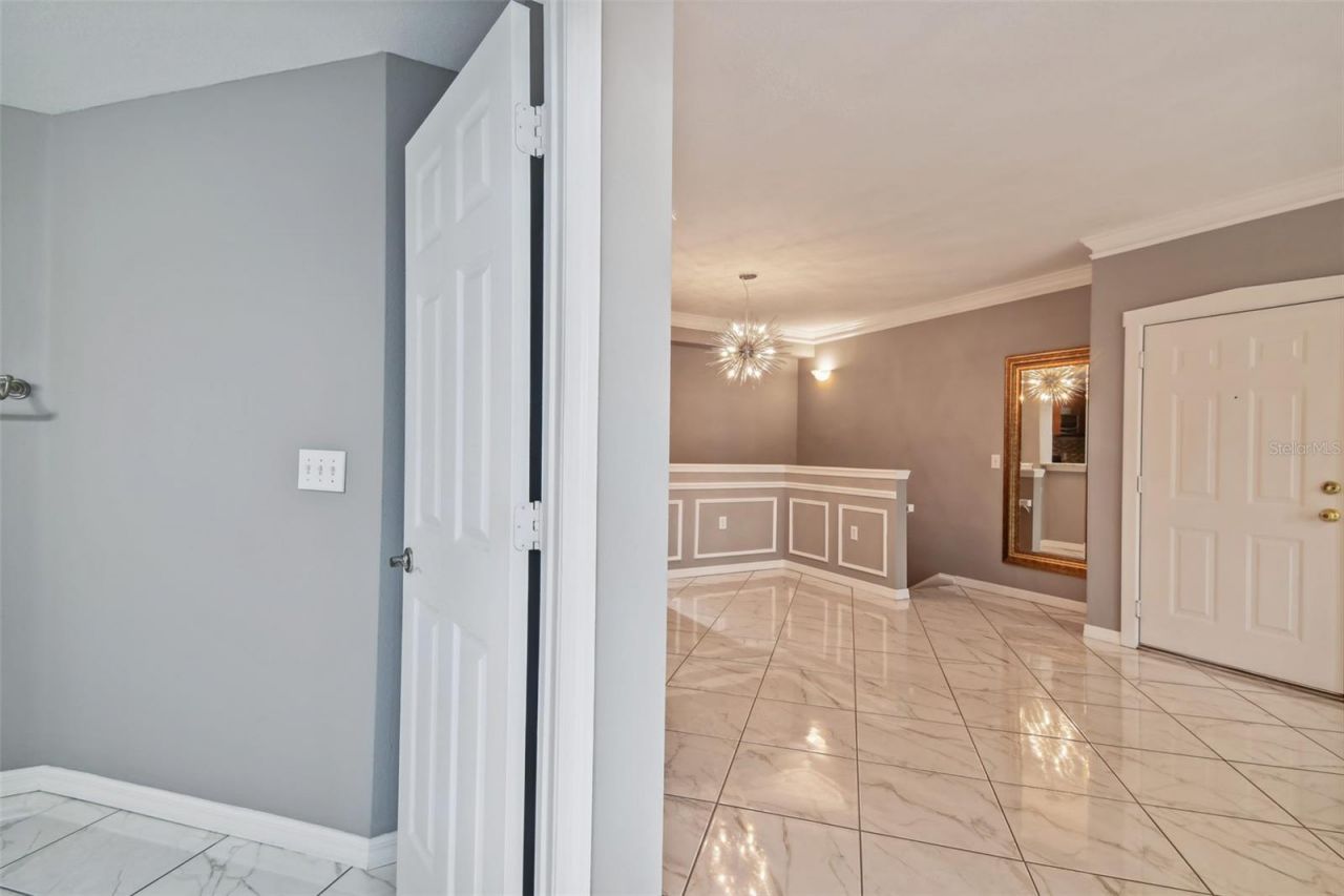1201 Bay Club Circle , Tampa, FL 33607 Photo