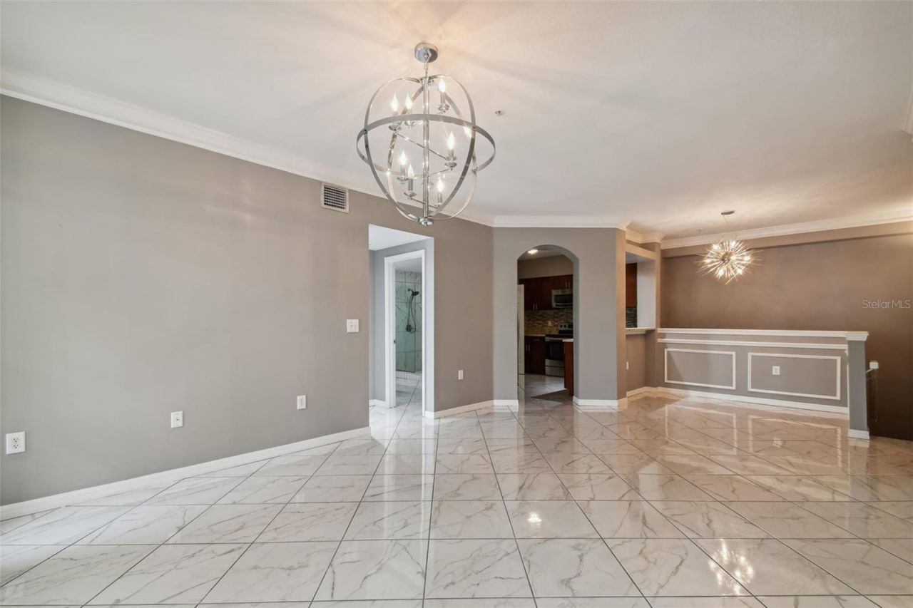 1201 Bay Club Circle , Tampa, FL 33607 Photo