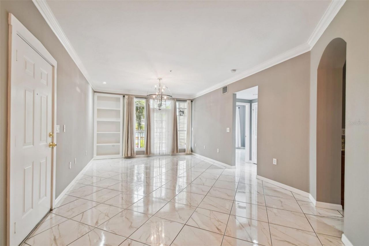 1201 Bay Club Circle , Tampa, FL 33607 Photo