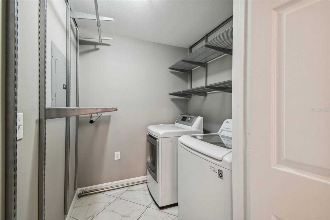 1201 Bay Club Circle , Tampa, FL 33607 Photo