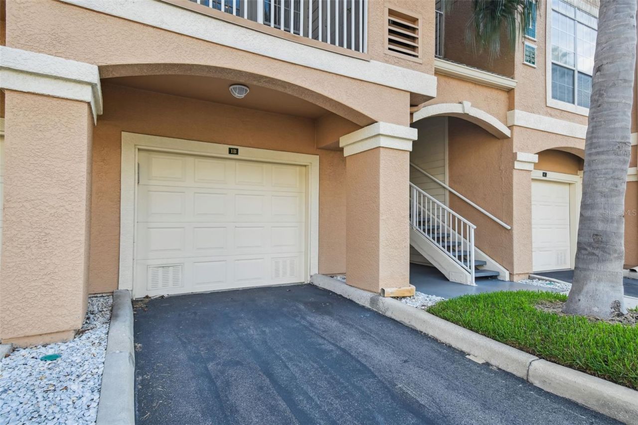 1201 Bay Club Circle , Tampa, FL 33607 Photo