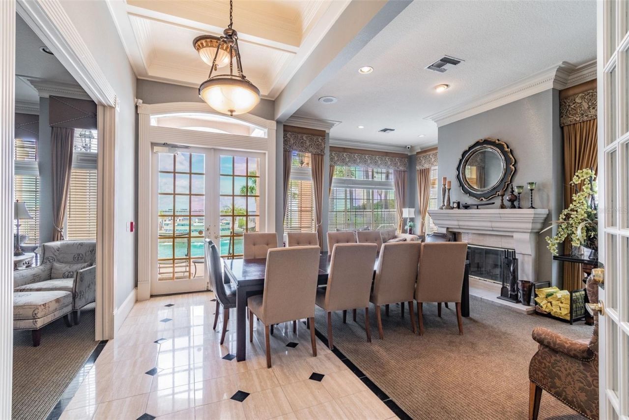1201 Bay Club Circle , Tampa, FL 33607 Photo