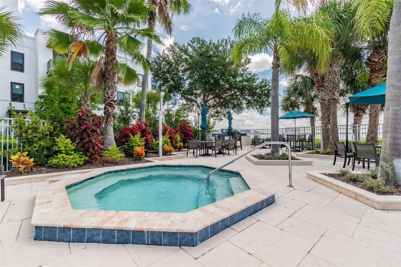 1201 Bay Club Circle , Tampa, FL 33607 Photo