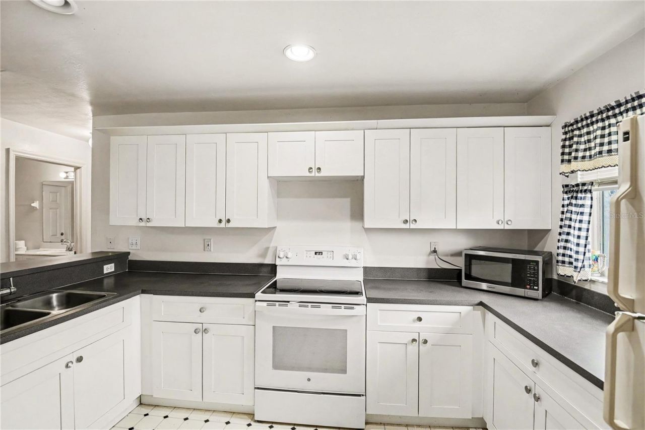 1314 SE 5th Court, Cape Coral, FL 33990 Photo