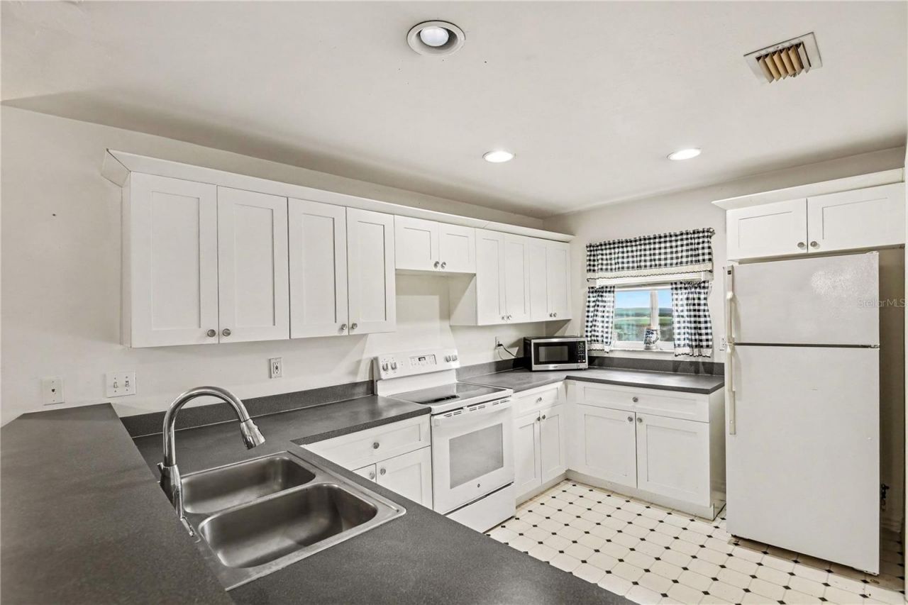1314 SE 5th Court, Cape Coral, FL 33990 Photo
