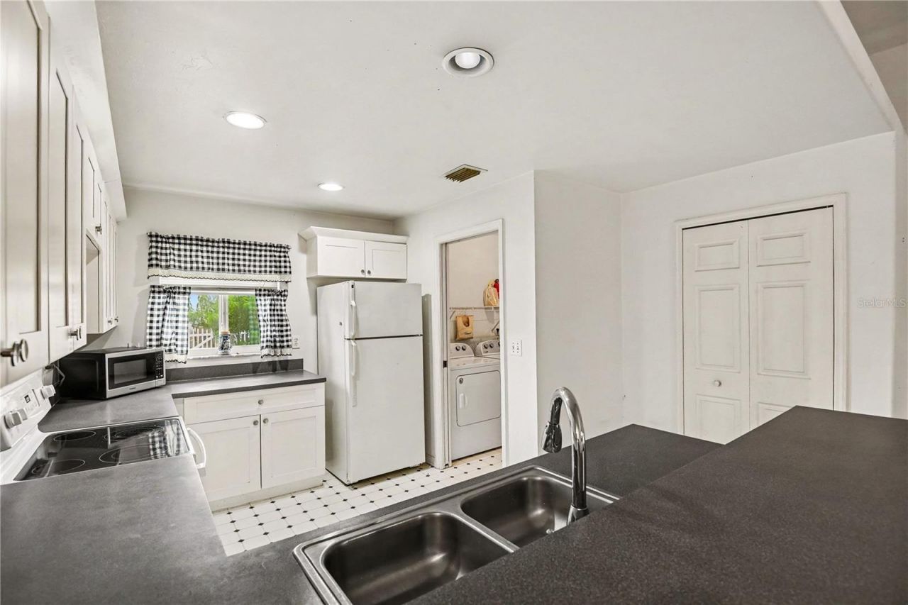 1314 SE 5th Court, Cape Coral, FL 33990 Photo