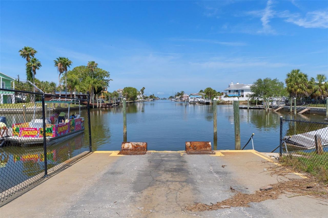 4984 Calienta Street , Hernando Beach, FL 34607 Photo