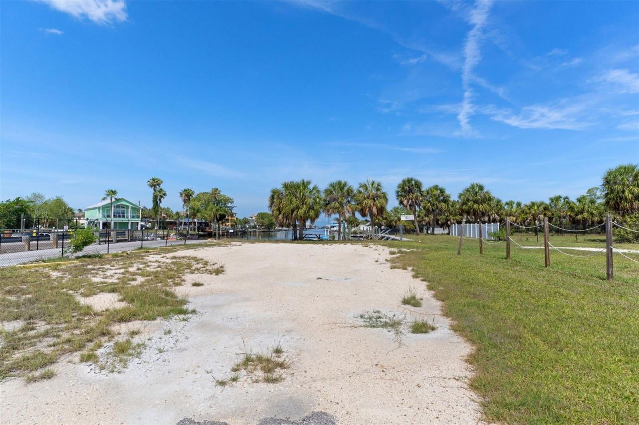 4984 Calienta Street , Hernando Beach, FL 34607 Photo