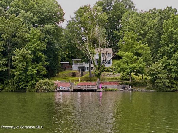 155 Baylors Lake Road, Nicholson, PA 18446