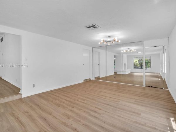 5096 SW 28th Ter , Fort Lauderdale, FL 33312