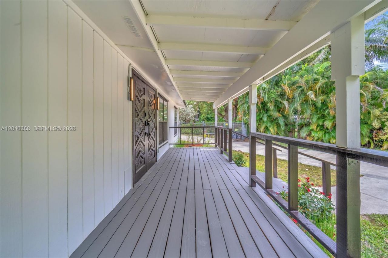 5096 SW 28th Ter , Fort Lauderdale, FL 33312 Photo