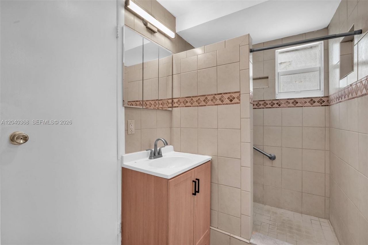 5096 SW 28th Ter , Fort Lauderdale, FL 33312 Photo
