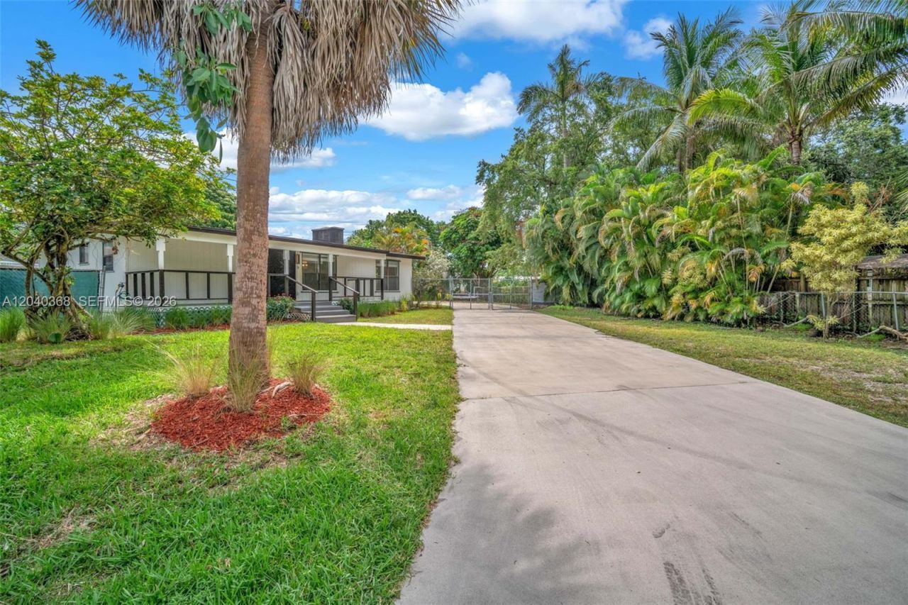 5096 SW 28th Ter , Fort Lauderdale, FL 33312 Photo
