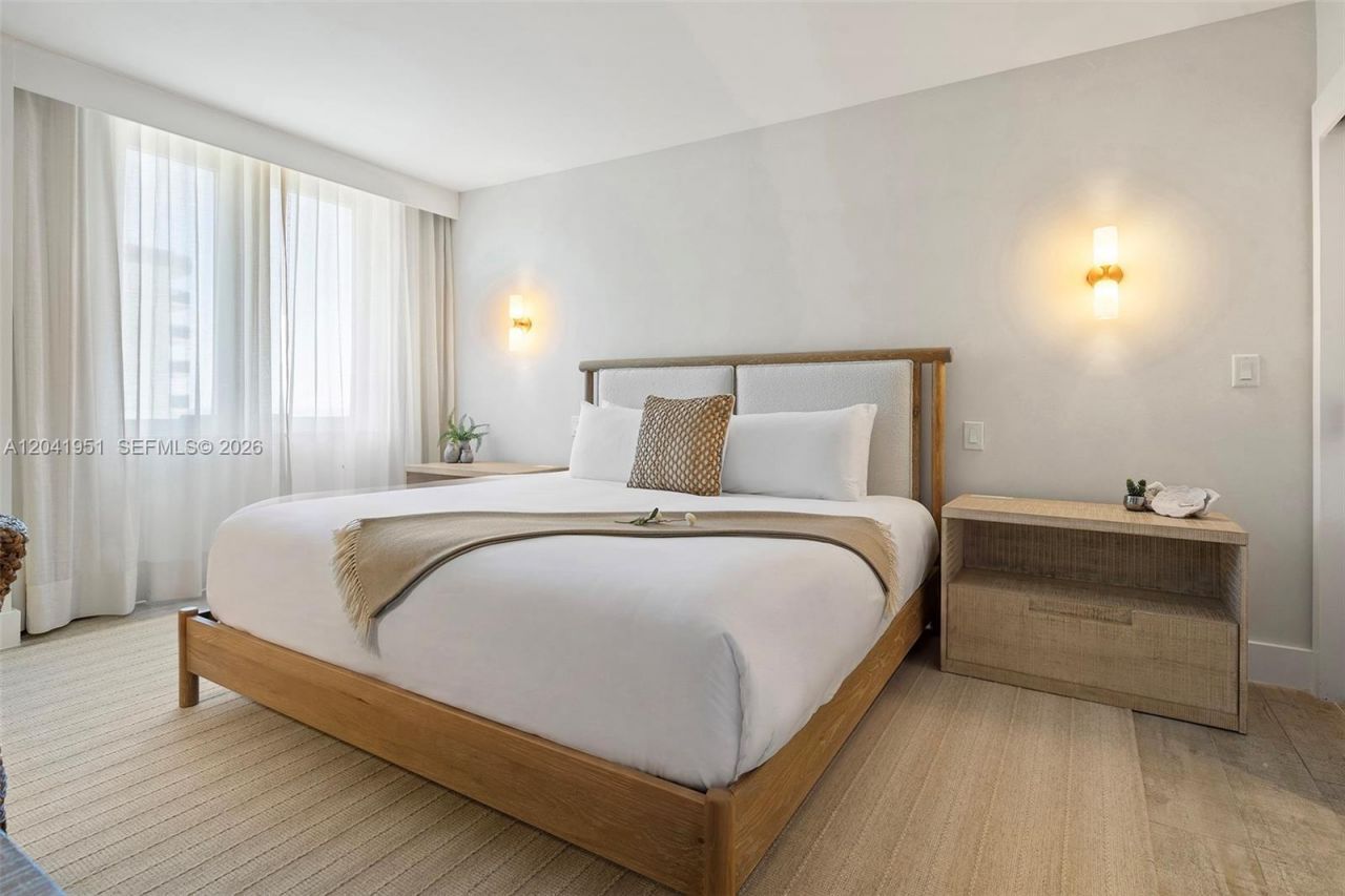 102 24th St , Unit 1213, Miami Beach, FL 33139 Photo