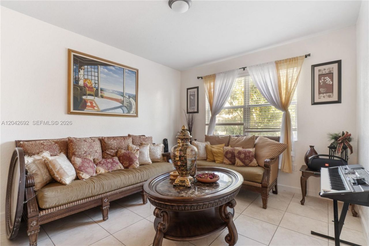 3379 NE 1st St, Homestead, FL 33033 Photo