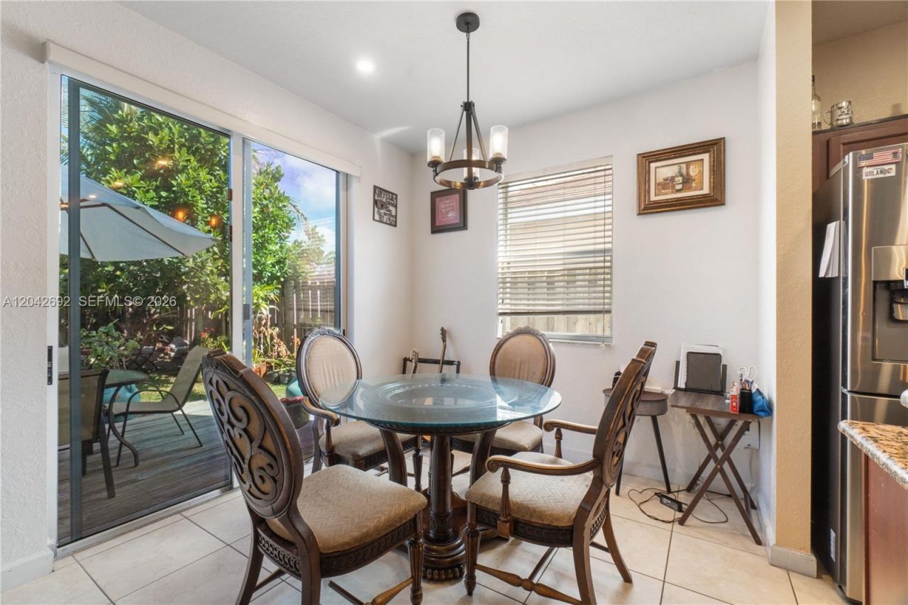 3379 NE 1st St, Homestead, FL 33033 Photo