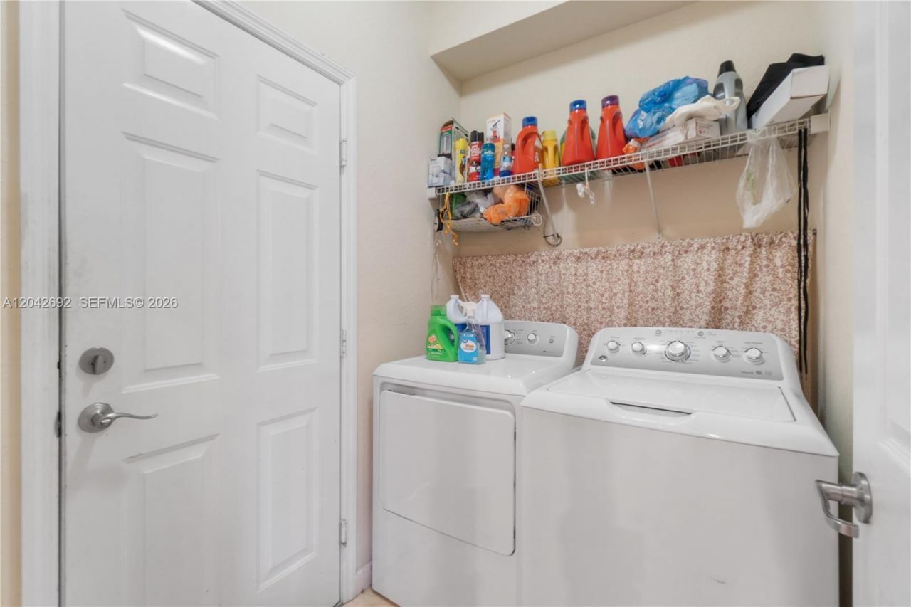 3379 NE 1st St, Homestead, FL 33033 Photo