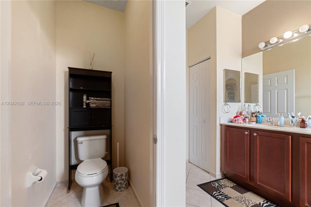 3379 NE 1st St, Homestead, FL 33033 Photo