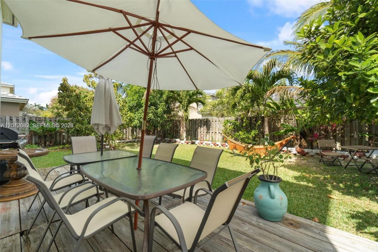 3379 NE 1st St, Homestead, FL 33033 Photo