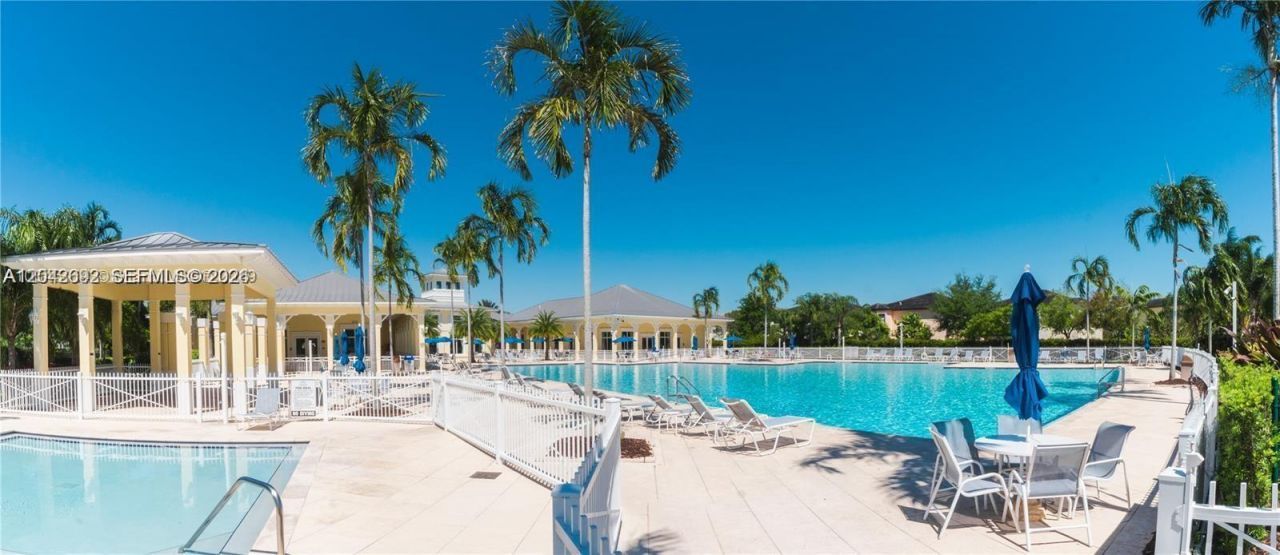 3379 NE 1st St, Homestead, FL 33033 Photo